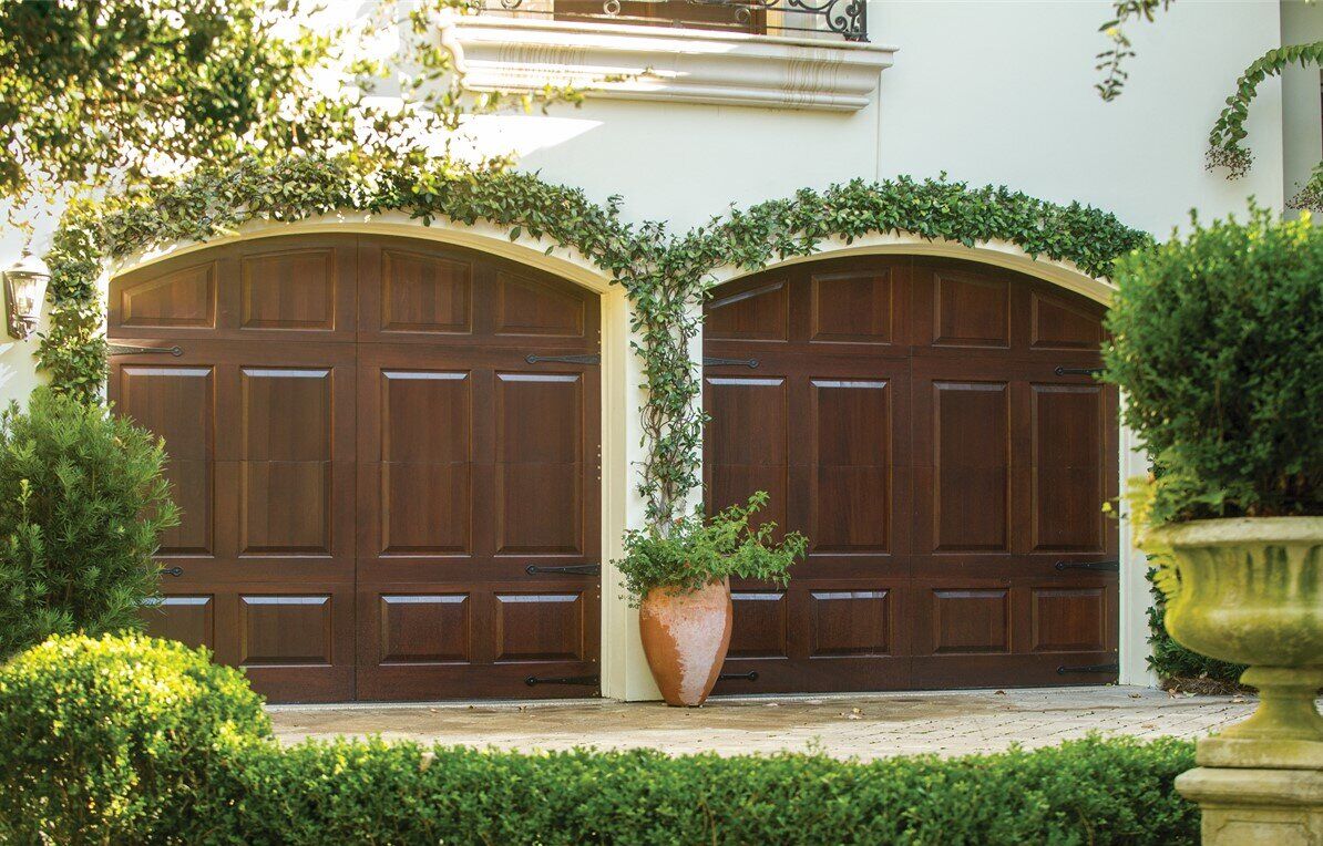 Carriage Wood Garage Door Gallery,Overhead Door of Kearney