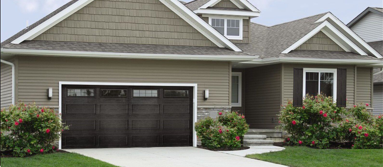 Insulated Garage Doors 5720 (290 Series), Overhead Door Co. of Kearney