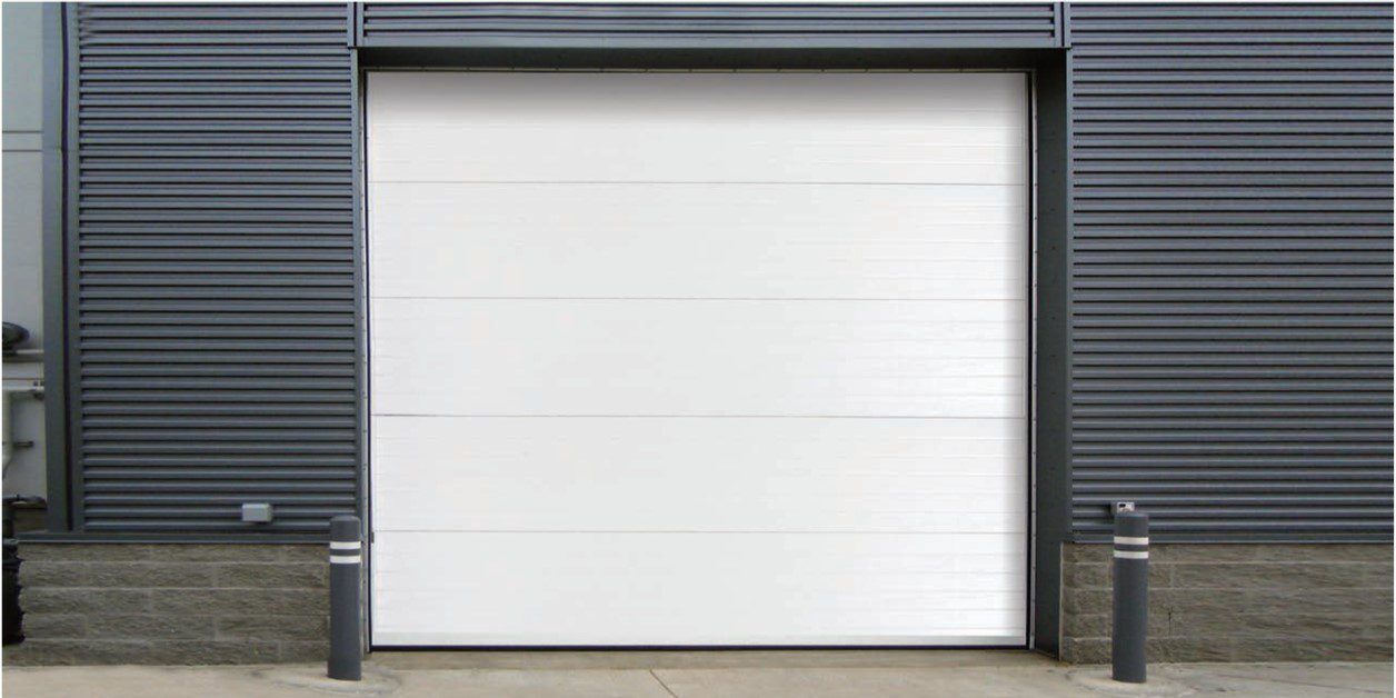 Insulated Sectional Steel-Back Door 470 - Overhead Door, Kearney