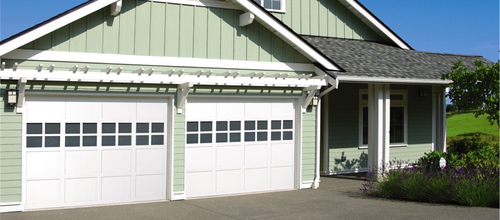 Traditional Wood Garage Doors - Overhead Door Company of Kearney